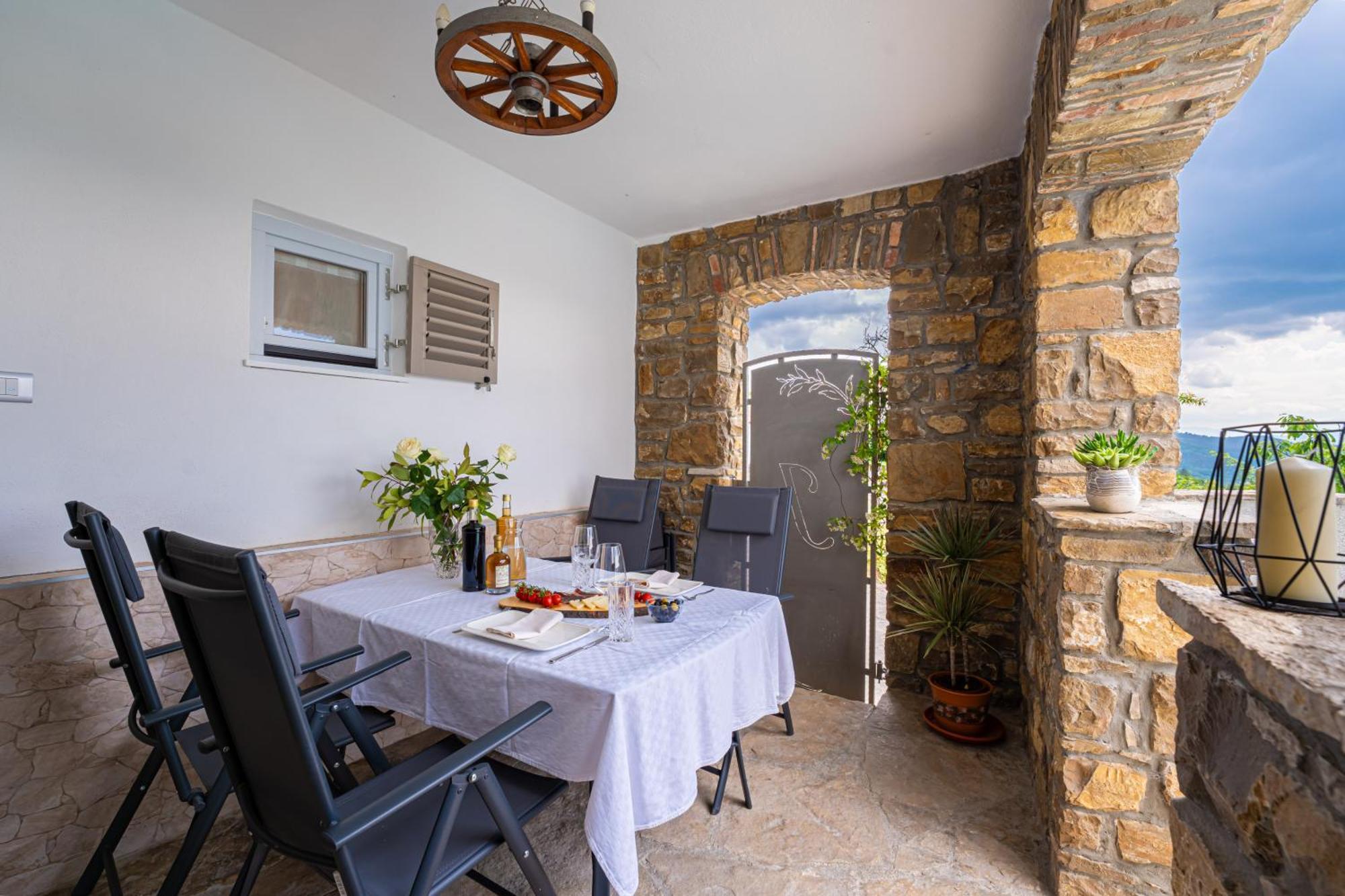 Holiday Home Belveder Motovun With Heated Pool Livade Luaran gambar