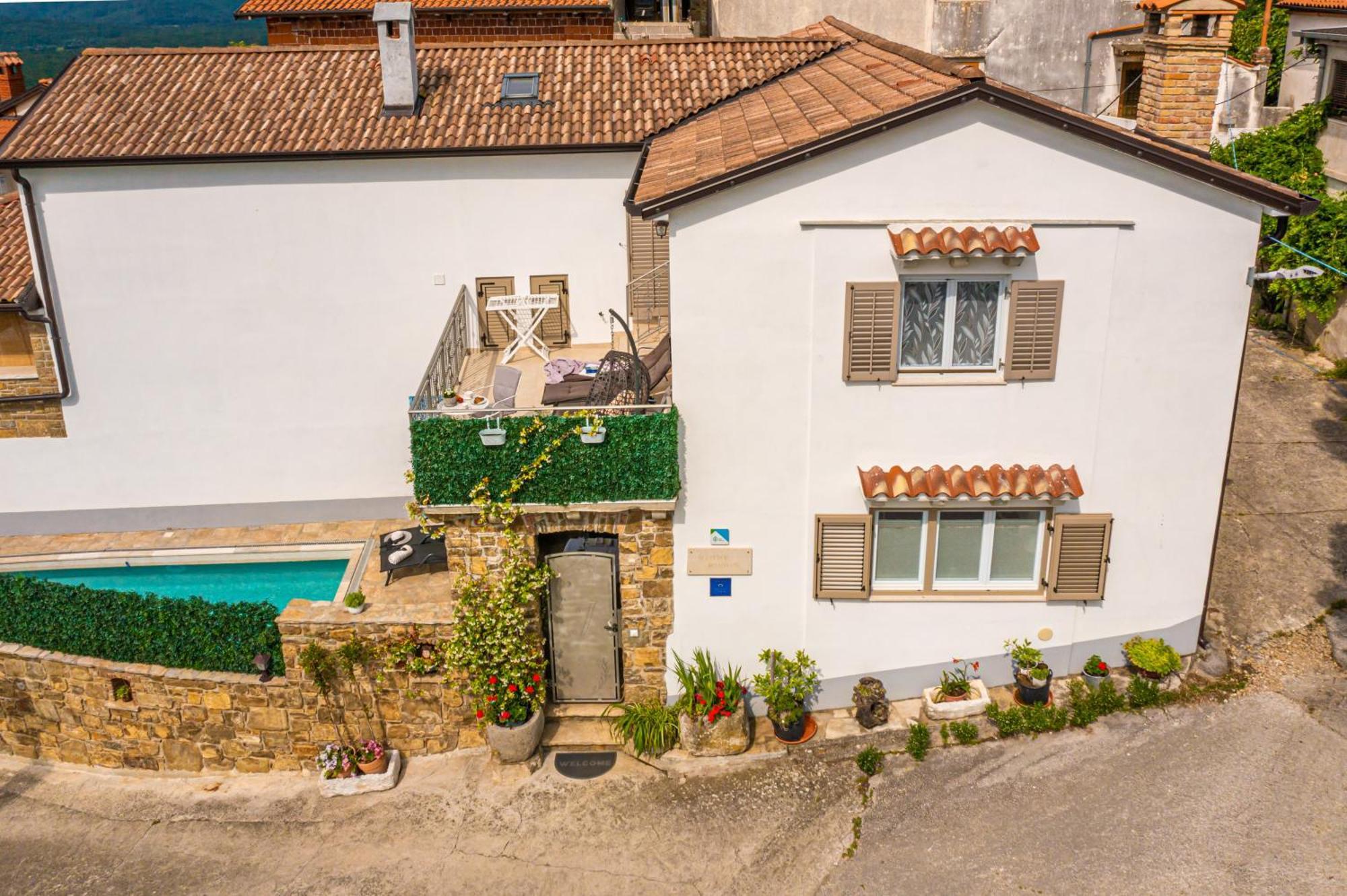 Holiday Home Belveder Motovun With Heated Pool Livade Luaran gambar