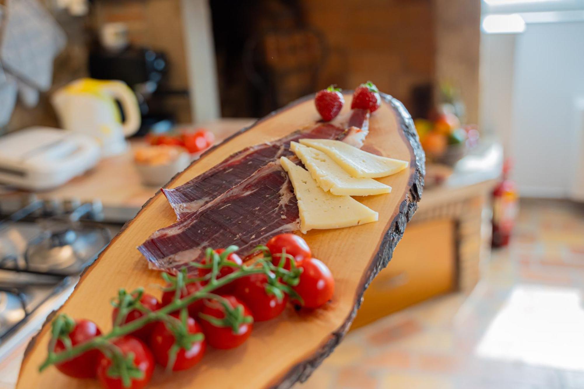 Holiday Home Belveder Motovun With Heated Pool Livade Luaran gambar