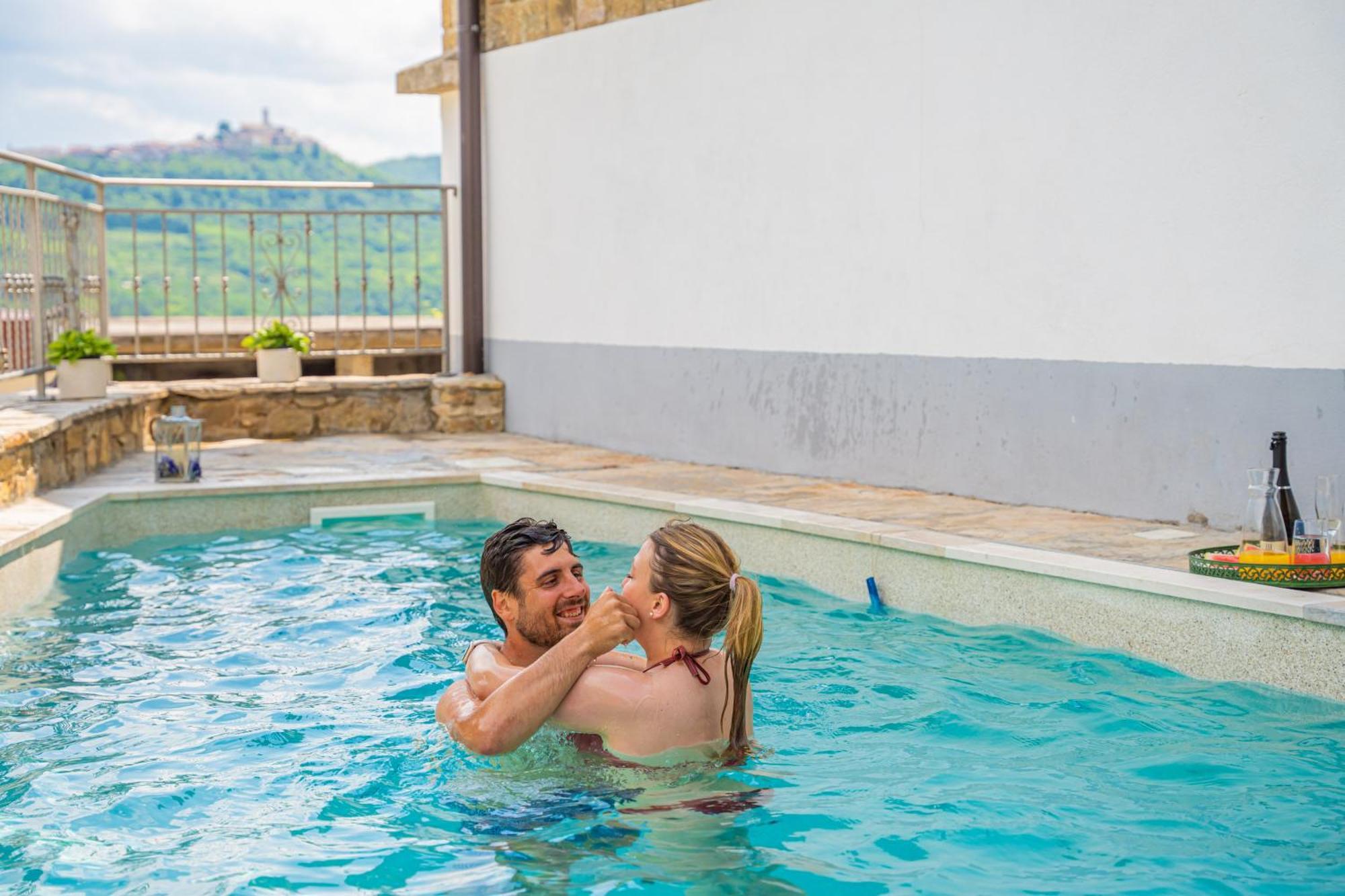 Holiday Home Belveder Motovun With Heated Pool Livade Luaran gambar