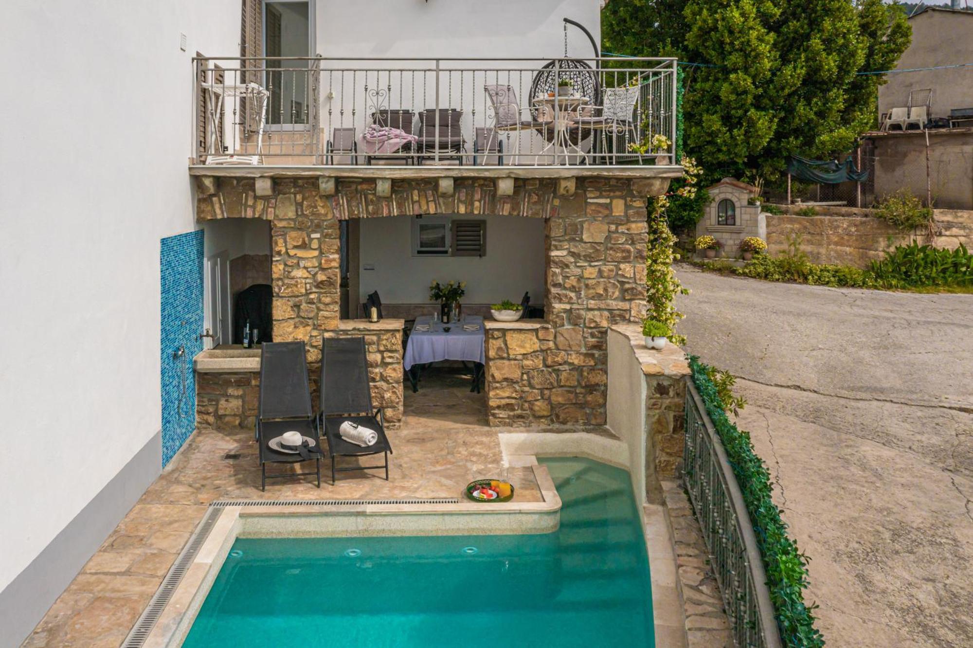 Holiday Home Belveder Motovun With Heated Pool Livade Luaran gambar