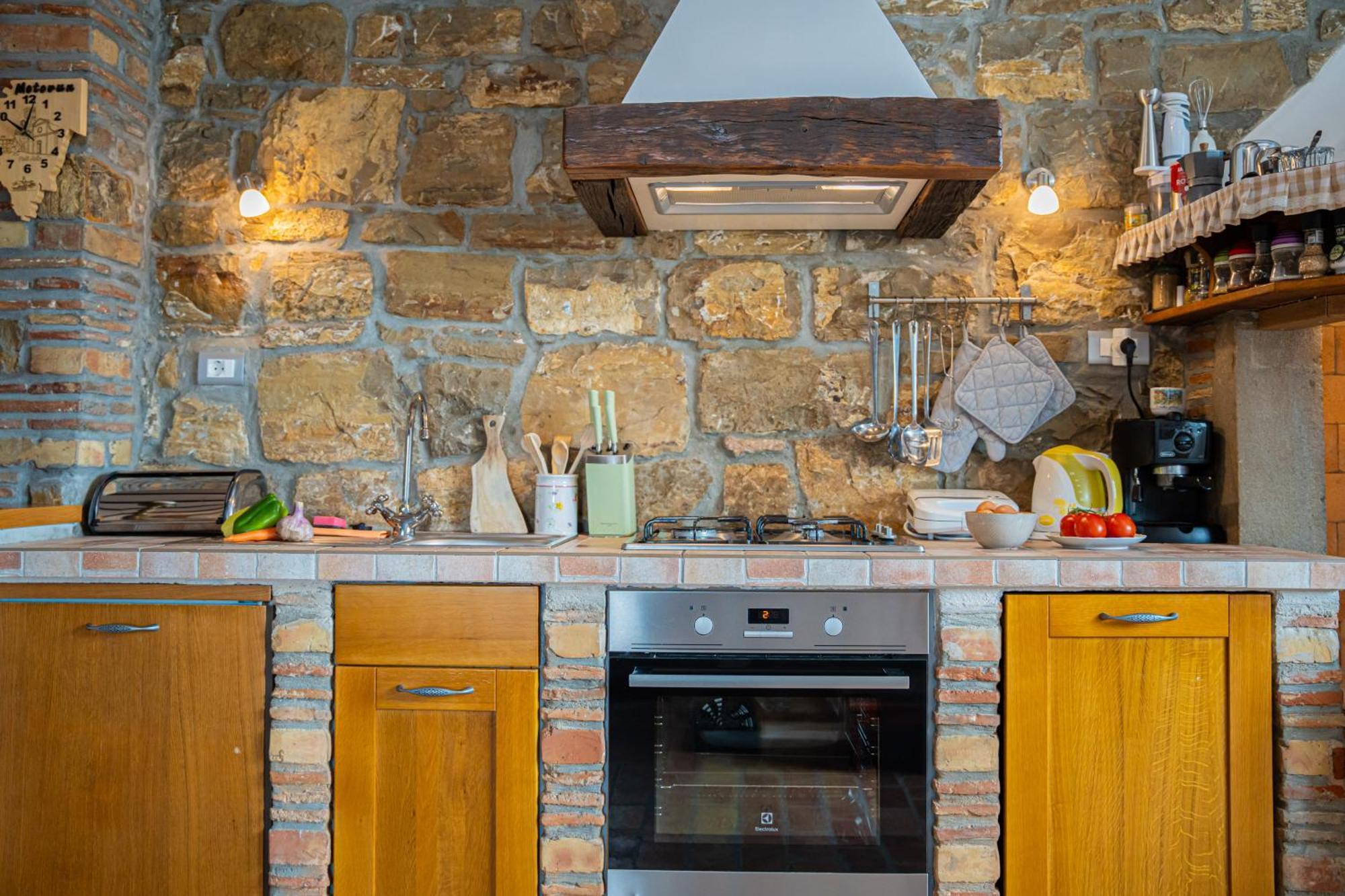 Holiday Home Belveder Motovun With Heated Pool Livade Luaran gambar