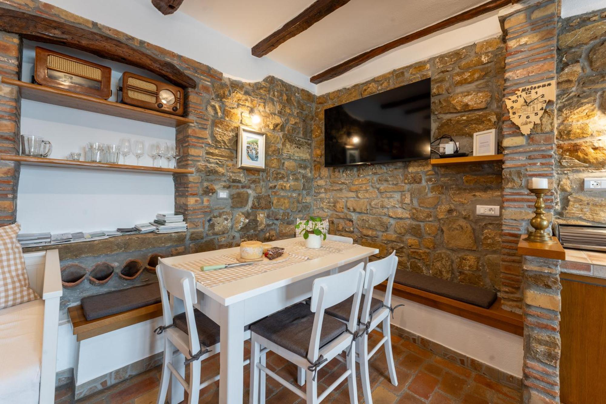 Holiday Home Belveder Motovun With Heated Pool Livade Luaran gambar