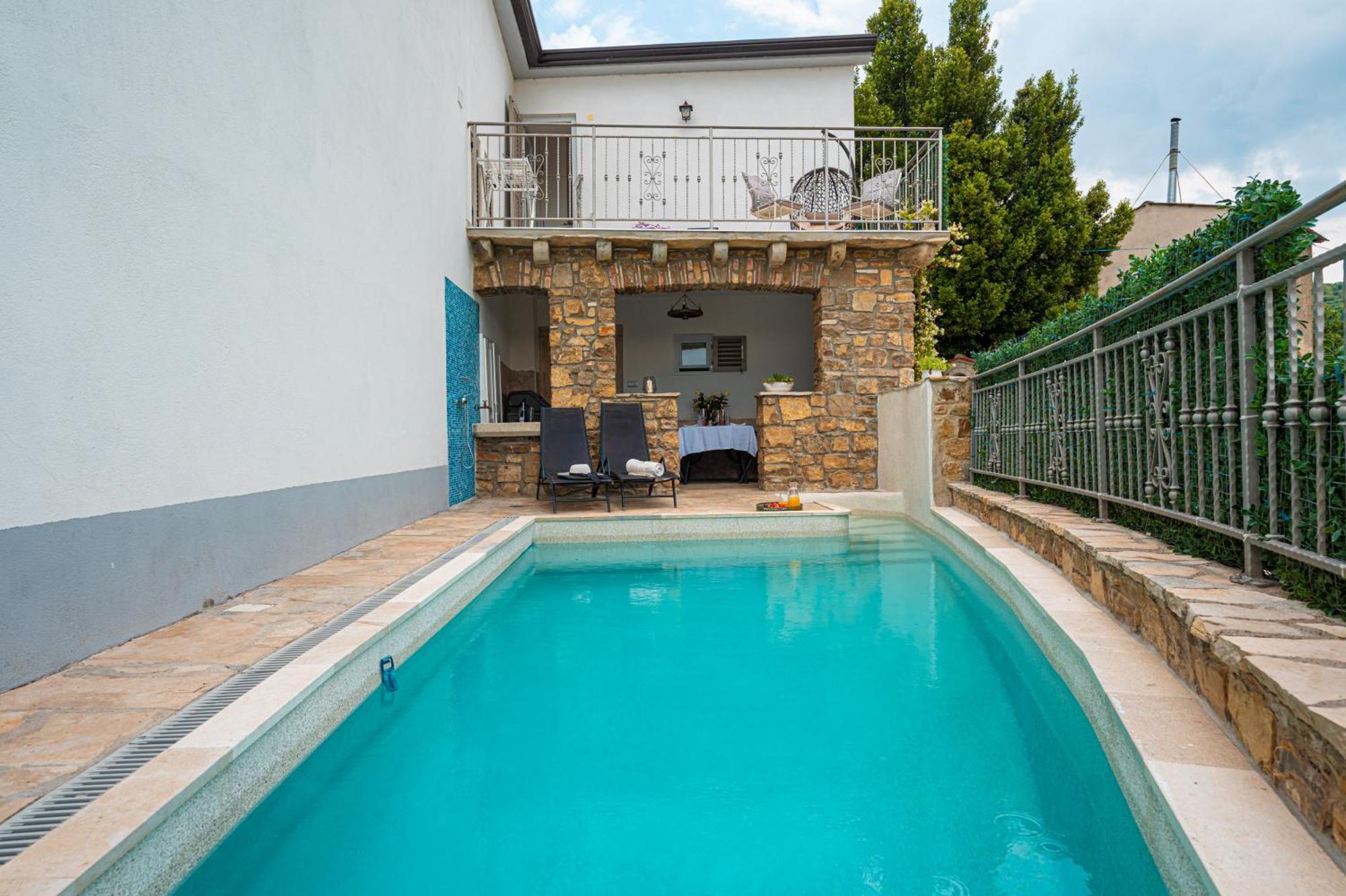 Holiday Home Belveder Motovun With Heated Pool Livade Luaran gambar